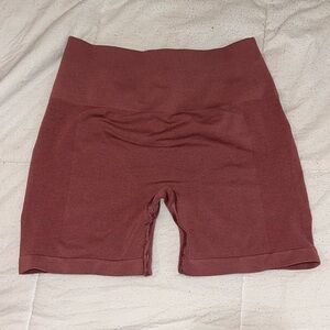 Rose Alphalete Athletics AMPLIFY Shorts